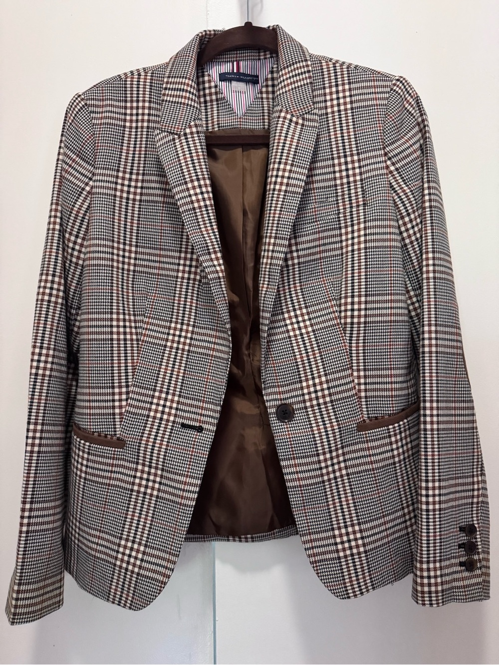 Tommy Hilfiger women’s Brown Plaid Blazer